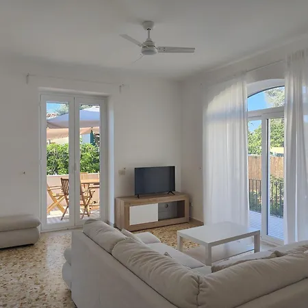 Maddalena Villa *