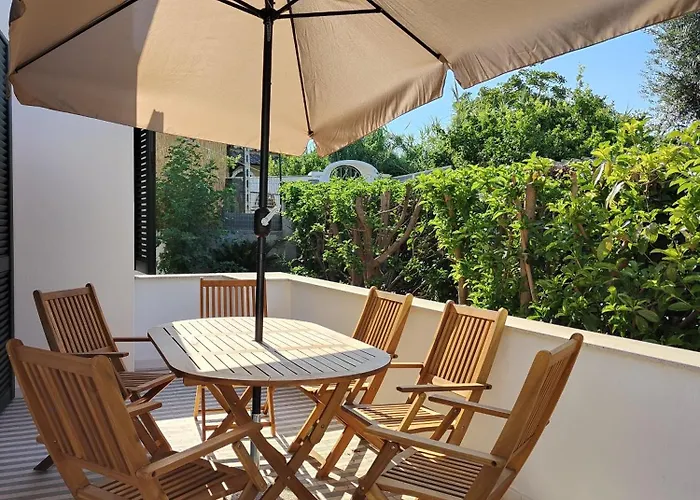 Villa Maddalena Ischia - 6 Ospiti, Giardino, Parcheggio, Terrazzo E Piscina Sterrata Villa Ísquia