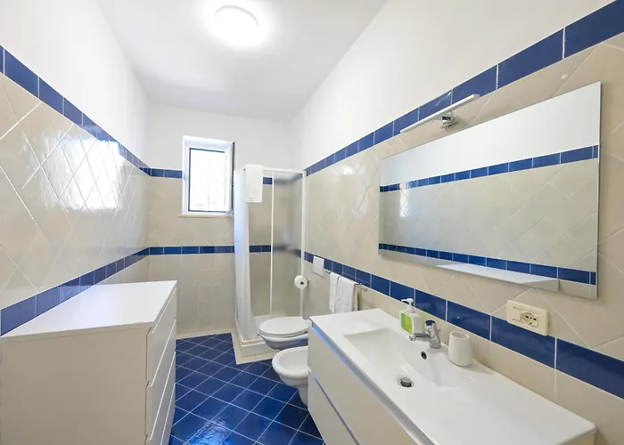 Villa Maddalena Ischia - 6 Ospiti, Giardino, Parcheggio, Terrazzo E Piscina Sterrata * Ísquia