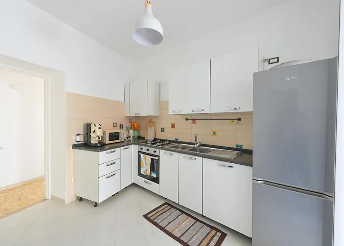 Villa Maddalena Ischia - 6 Ospiti, Giardino, Parcheggio, Terrazzo E Piscina Sterrata