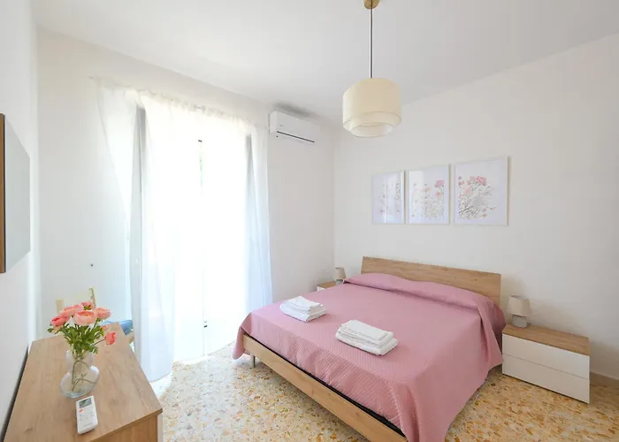 Villa Villa Maddalena Ischia - 6 Ospiti, Giardino, Parcheggio, Terrazzo E Piscina Sterrata Ísquia