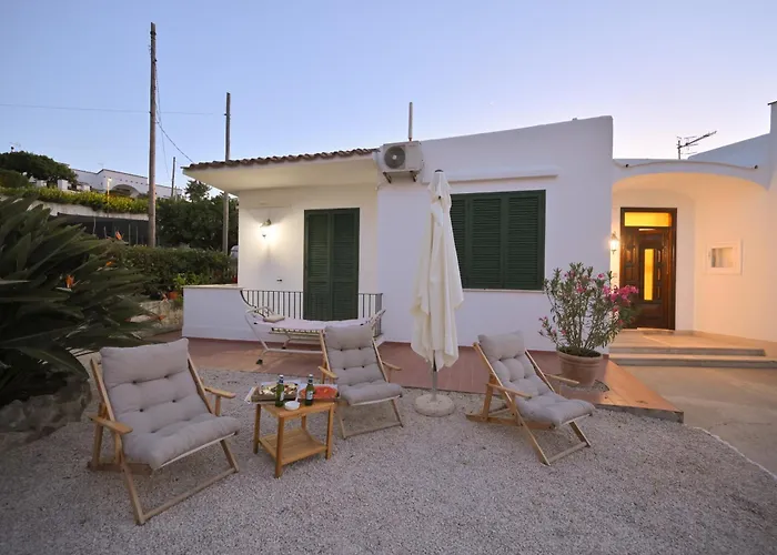 Villa Maddalena Ischia - 6 Ospiti, Giardino, Parcheggio, Terrazzo E Piscina Sterrata *