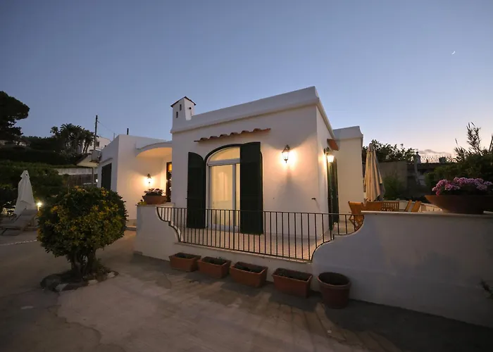 Villa Villa Maddalena Ischia - 6 Ospiti, Giardino, Parcheggio, Terrazzo E Piscina Sterrata Ísquia