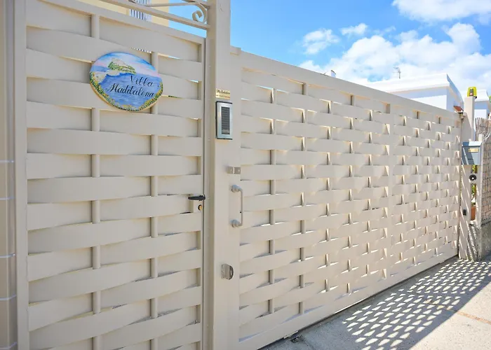 Villa Villa Maddalena Ischia - 6 Ospiti, Giardino, Parcheggio, Terrazzo E Piscina Sterrata Ísquia